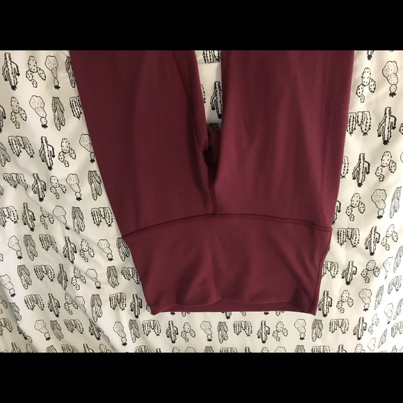 Lululemon leggings - Picture 4 of 7